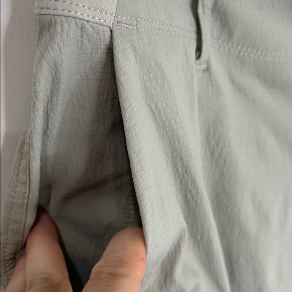 Athleta Trekkie Utility Cargo Pant Ecru Size 4 - Picture 9 of 16